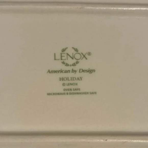 Vintage Lenox Holiday Holly Berry Christmas Casserole Pan Serving Dish Bakeware